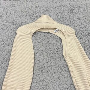 Zara Women's Beige Ribbed Shrug